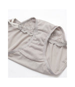 [Peach John] Rira kore Triangle Lace non-wired Bra Set J